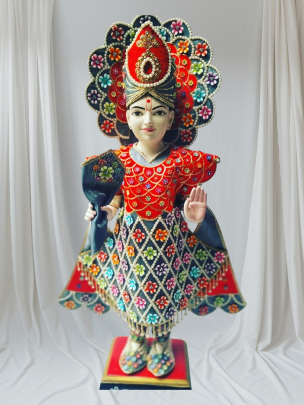 Combo pack - Ghanshyam Maharaj 2 ft Idol with Vagha set