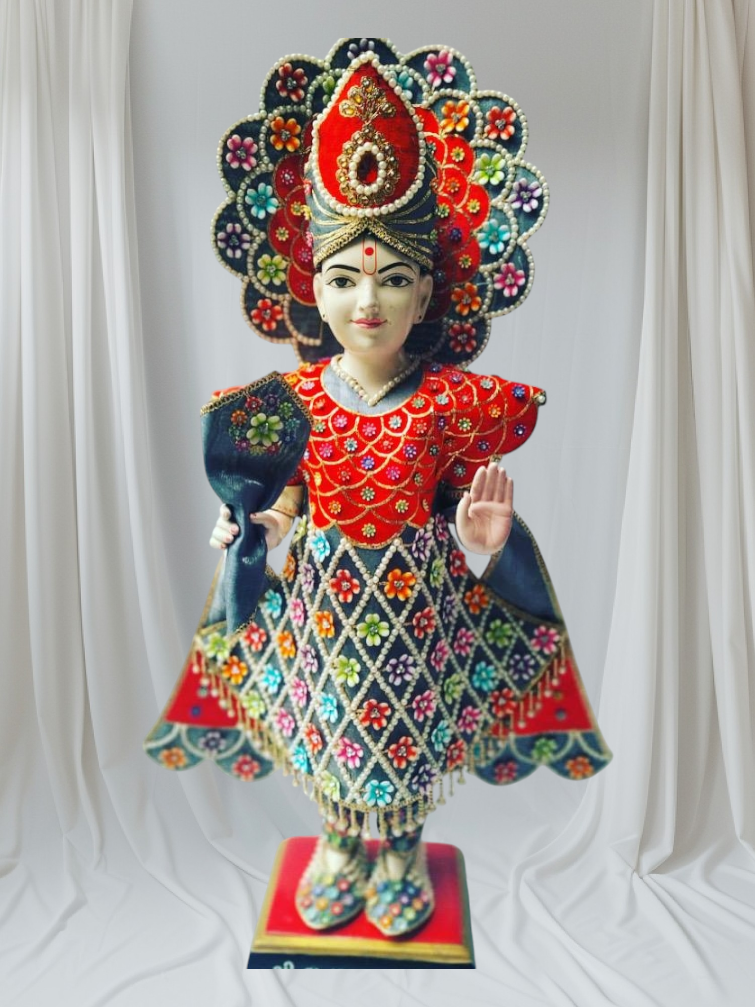 Combo pack – Ghanshyam Maharaj 2 ft Idol with Vagha set