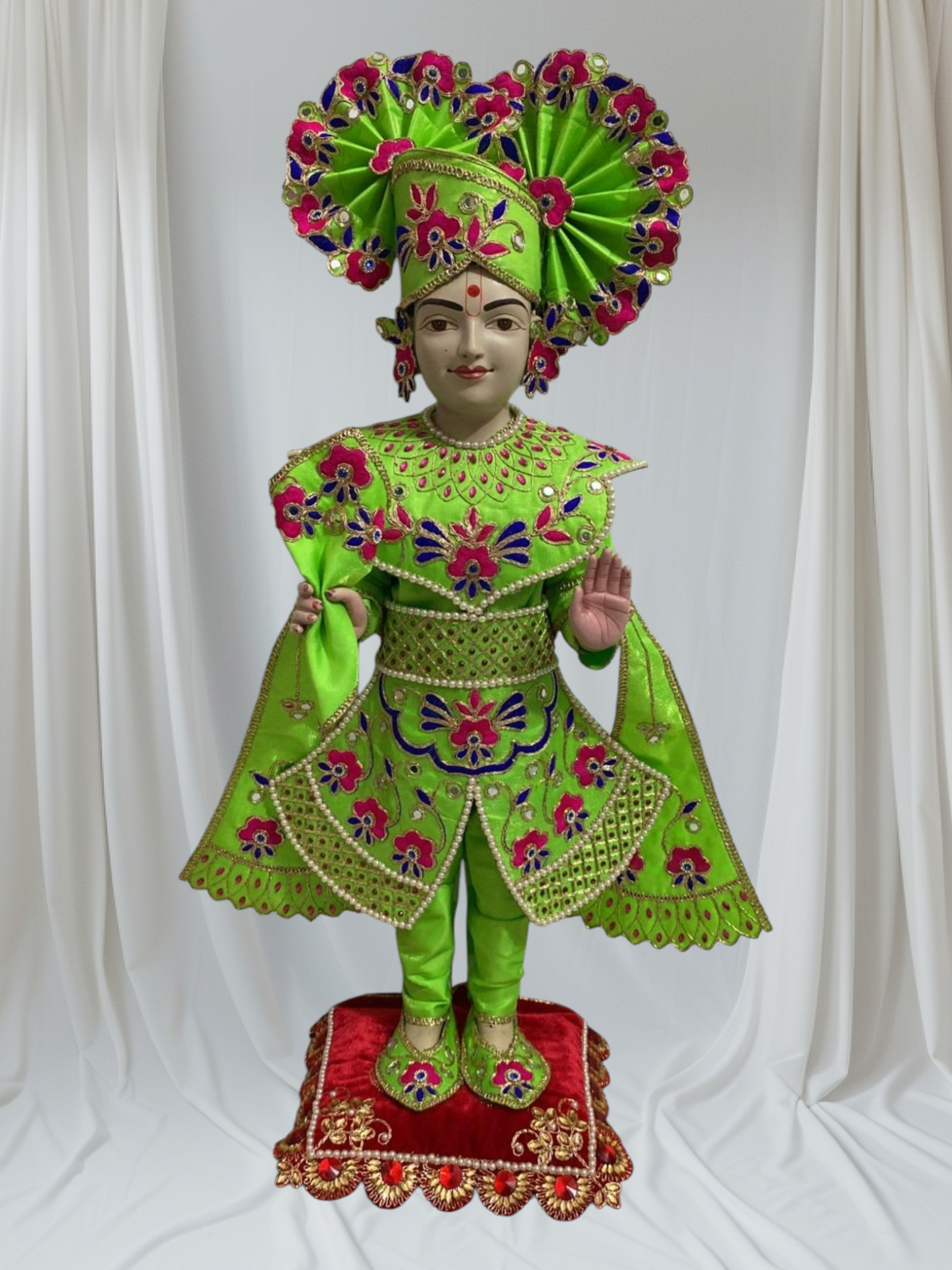 Ghanshyam Maharaj Ji elegant dress set