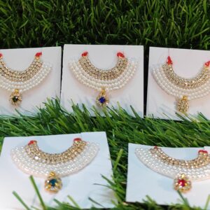 Pearls and diamond chokar for suitable size [3-5]