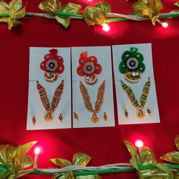 Laddu Gopal full set with bali and mukut kalangi for suitable size [3-5]