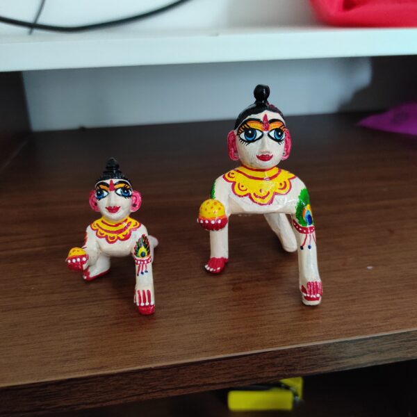 Laddu Gopal full make-up art with cream based shringar